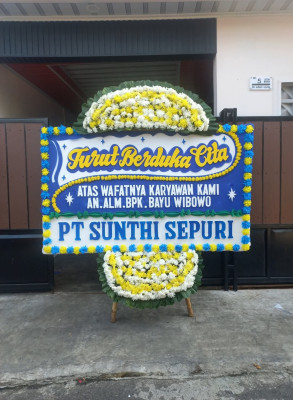 Papan Bunga Duka di Padangtongah Balainanduo