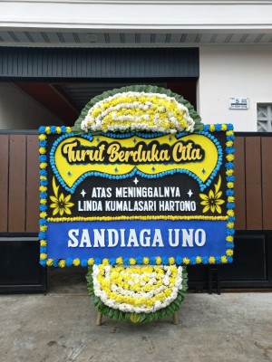 Papan Bunga Duka di Padangtongah Balainanduo