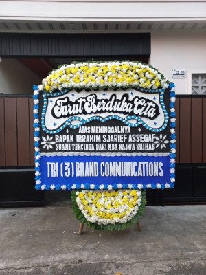 Papan Bunga Duka di Padangtongah Balainanduo